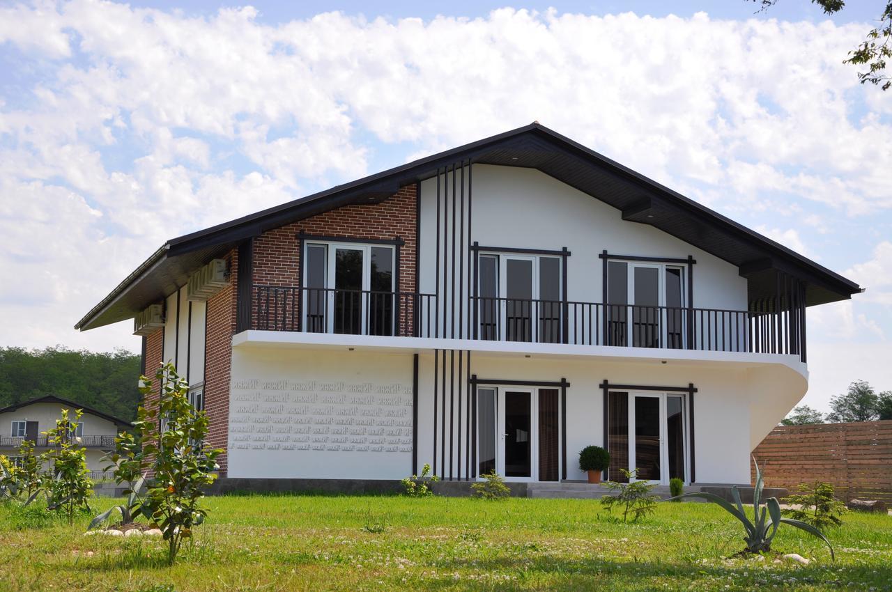 Отель Injir Village Гудаута Экстерьер фото